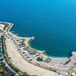 Luris سبليت